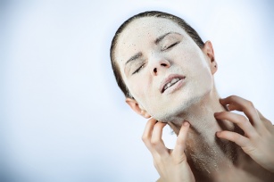 Ukojenie dla skóry twarzy – jak poradzić sobie z podrażnieniami?