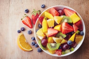 Owoce i ich wpływ na dietę. Tuczą czy wspomagają odchudzanie?