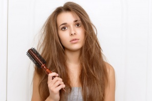 Jak wzmocnić włosy domowymi sposobami? 7 porad!