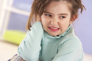 Zapalenie ucha u dziecka: dlaczego dzieci chorują i jak je leczyć?