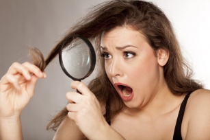 Bierzemy pod lupę skład kosmetyków do pielęgnacji włosów. Jak wybrać najlepszy szampon i odżywkę?