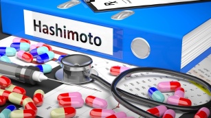 Jaką dietę warto wprowadzać cierpiąc na Hashimoto?