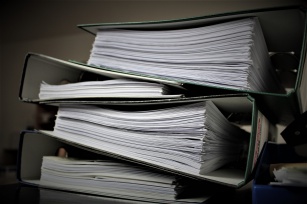 Zarządzanie dokumentami w przychodni – dlaczego to takie ważne