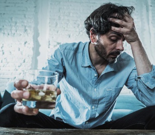 Tabletki na alkoholizm - czy to skuteczne rozwiązanie w leczeniu alkoholizmu?