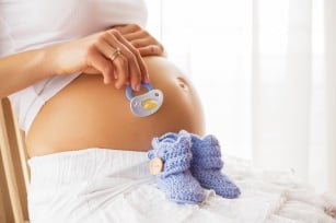 Przedstawiamy 8 rzeczy, których powinnaś unikać w ciąży